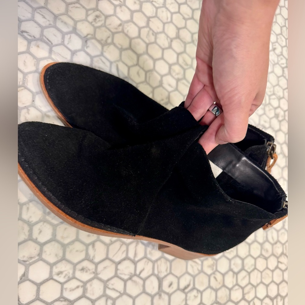 Soludos Black Suede Booties 8.5